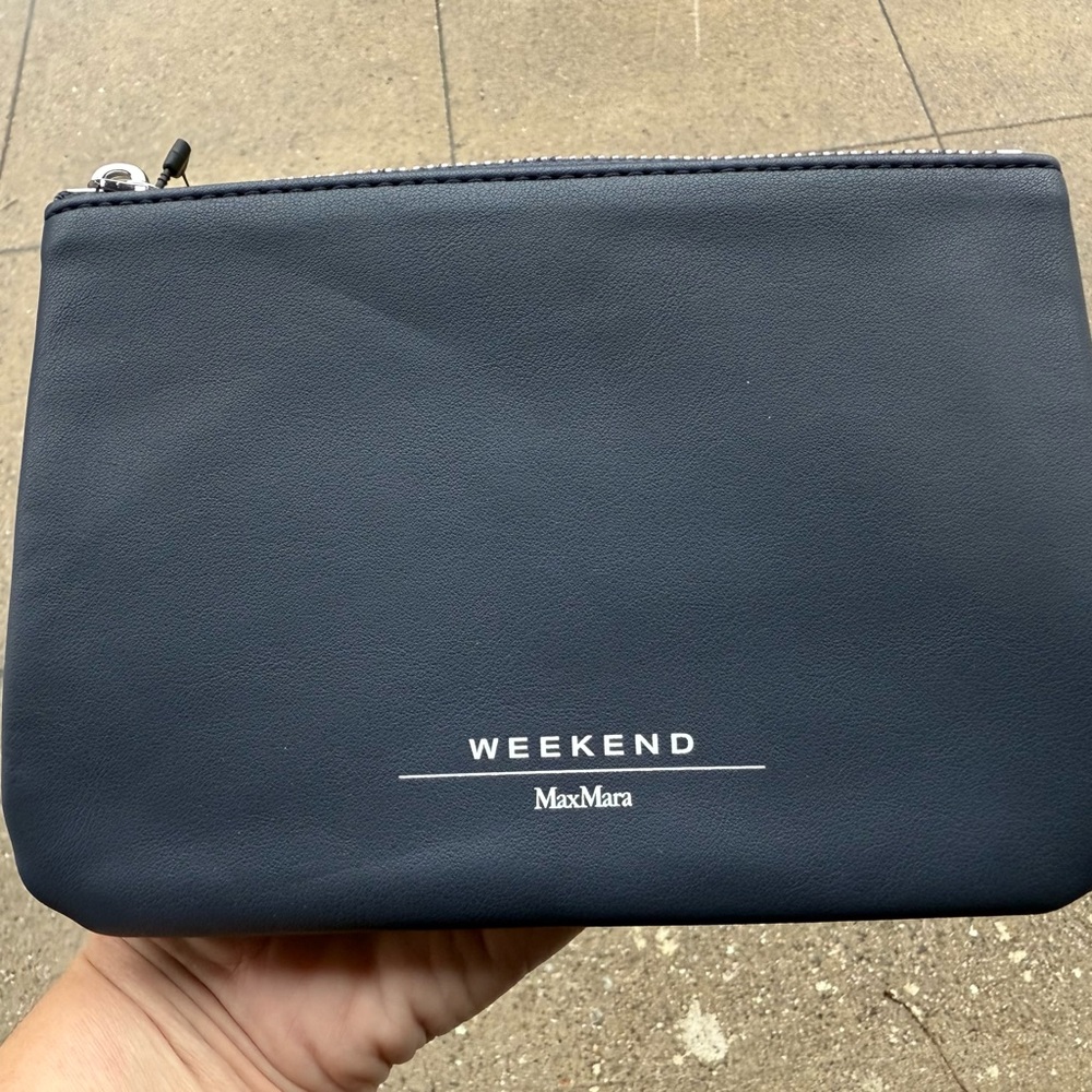 MaxMara Weekend women’s Bag in Dark Blue